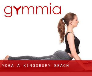 Yoga a Kingsbury Beach